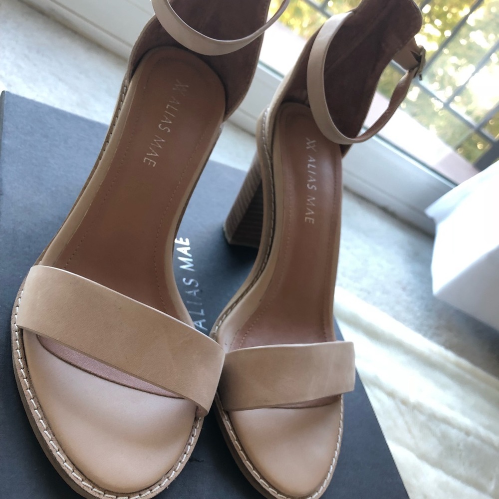 Alias Mae Eve Sandal in Natural Leather Size 38